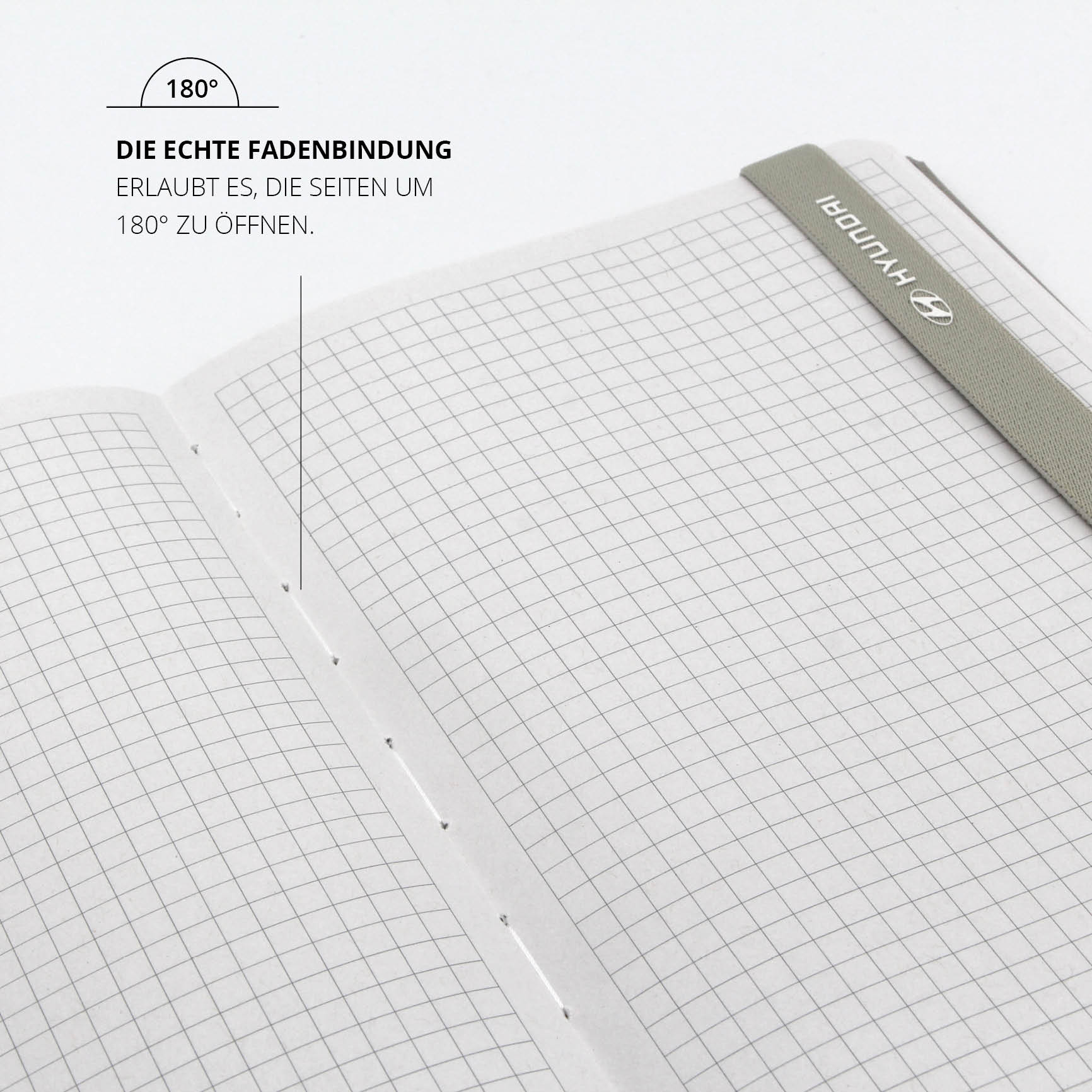 Beiges Hyundai Notizbuch mit echter Fadenbindung für 180° Öffnung, kariert, nachhaltiges FSC-Papier, klimaneutral produziert.