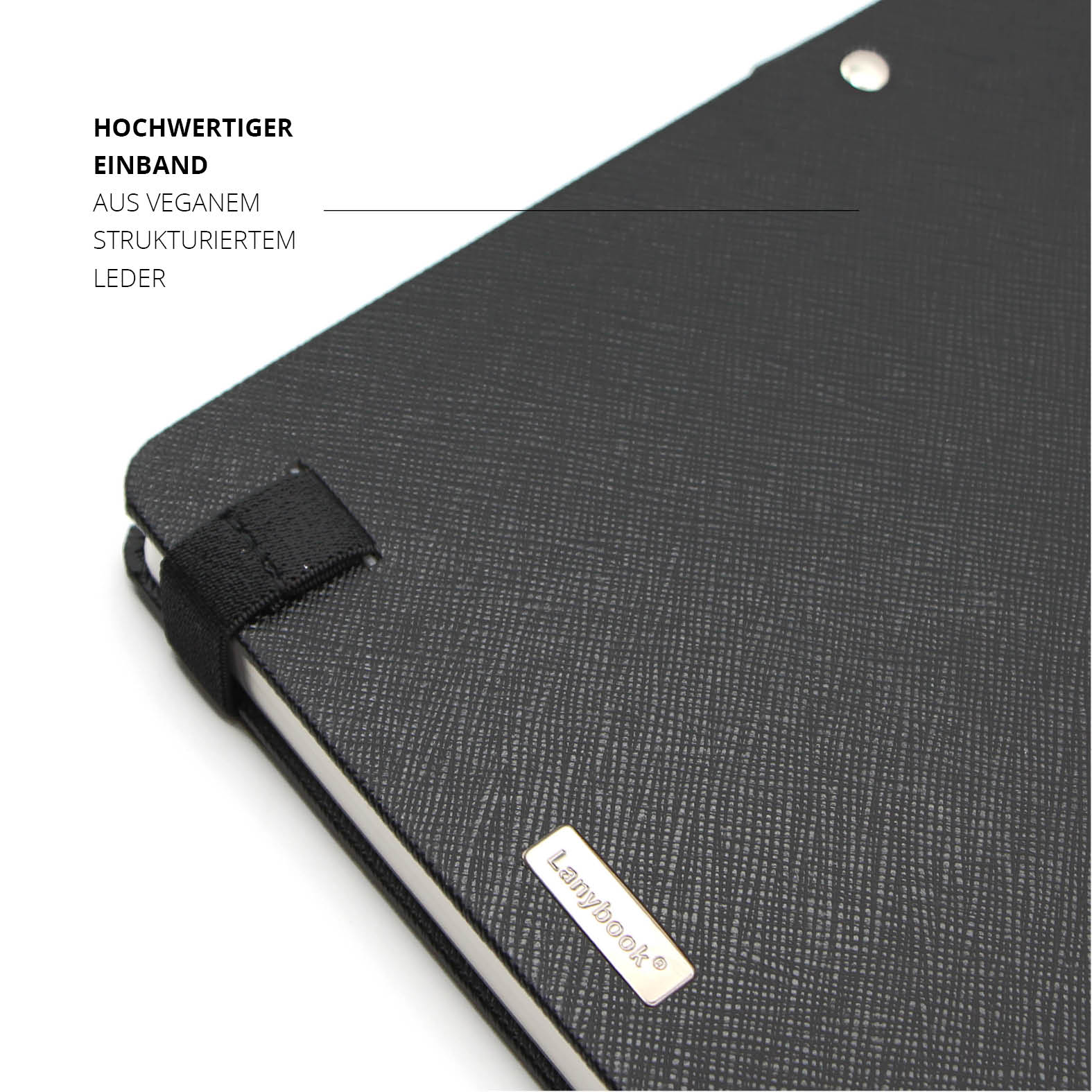 Vorderansicht des Lanybook Notizbuchs in Schwarz mit hochwertigem Saffiano Einband, elastischem Lanyband und dezenter Logo Prägung
