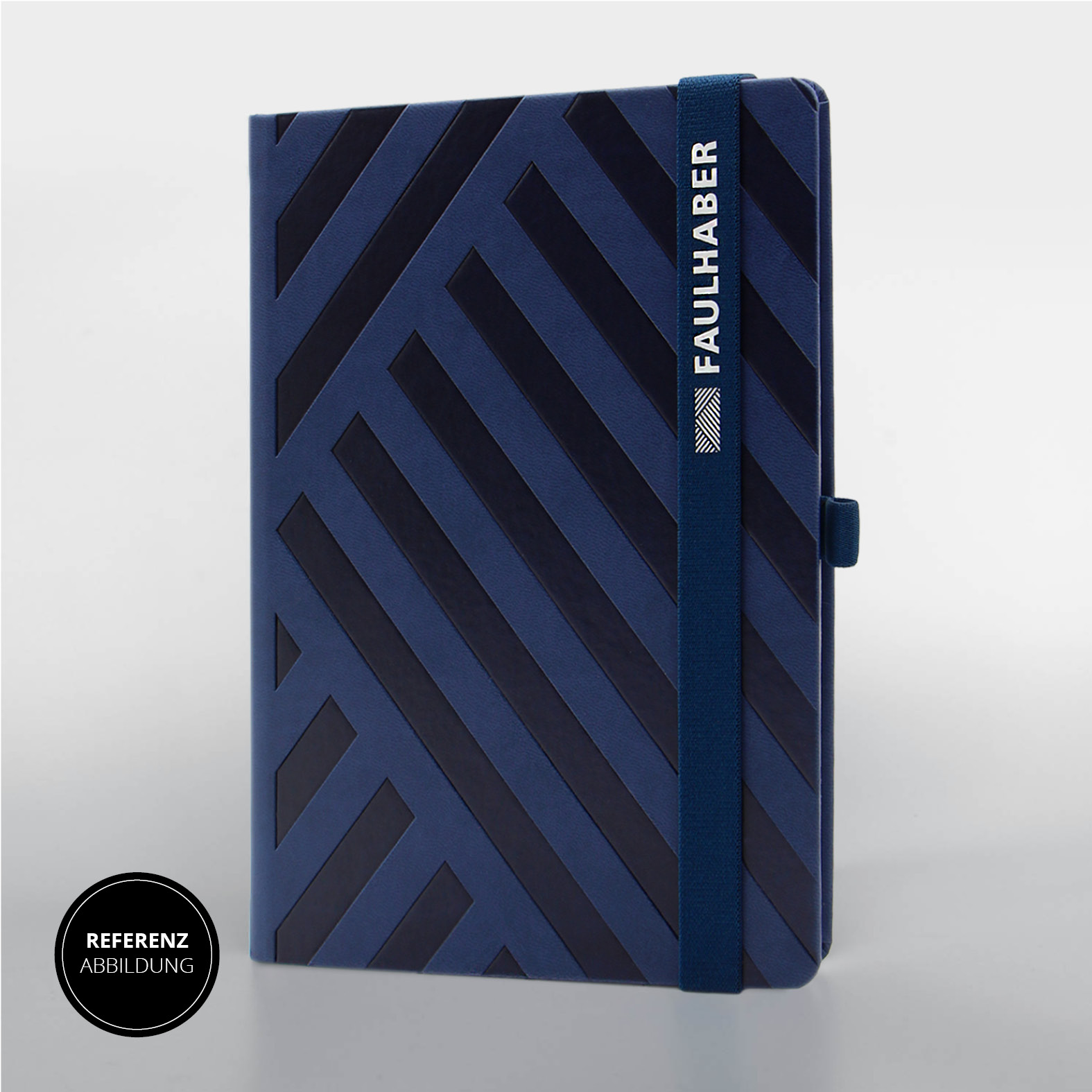 Gesamtansicht des individualisierten Lanybook® mit Faulhaber-Logo und geprägtem Muster auf dem Cover.